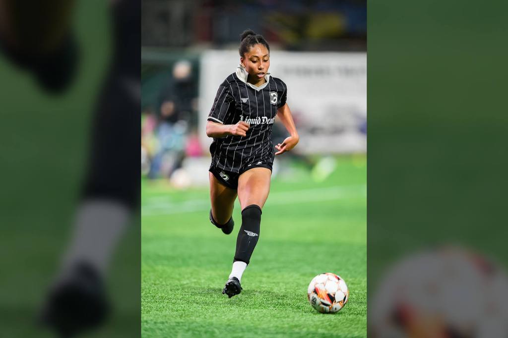 Brooklyn FC player Ginger Fontenot attacks on the pitch in her professional debut against Lexington on April19, 2025