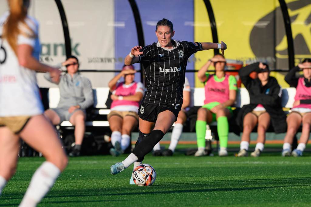 Leah Scarpelli controls the ball during Brooklyn FC's match against Spokane Zephyr on May 10, 2025