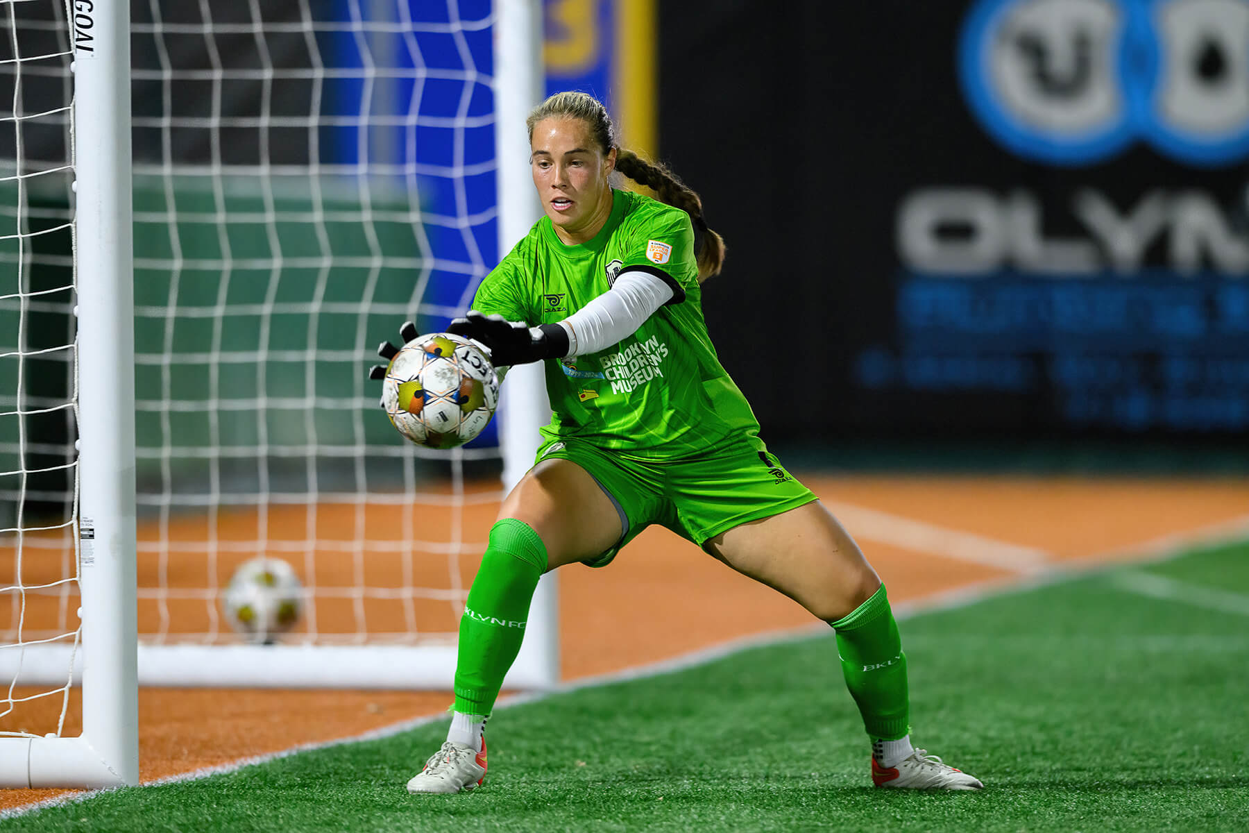 Brooklyn goalkeeper Breanna Norris makes a save against Tampa Bay on August 23, 2025