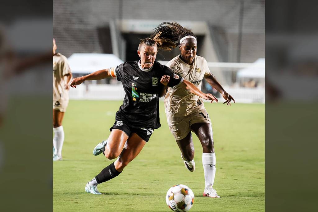 Kelsey Hill defends against Dallas Trinity FC on August 20, 2025