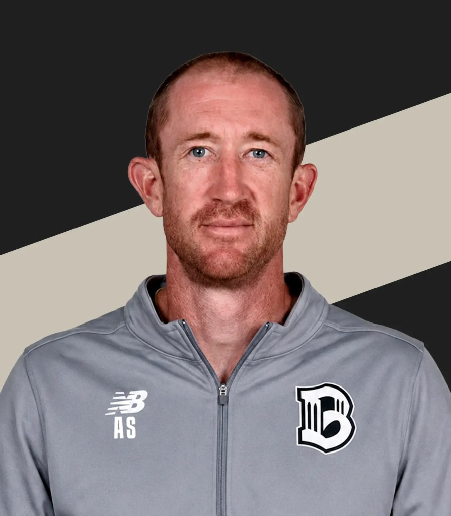 Head Coach Alex Smith